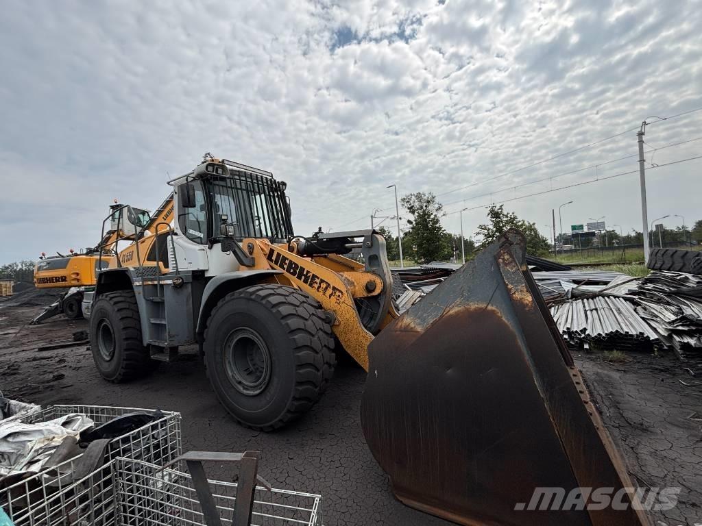 Liebherr L 566 轮式装载机