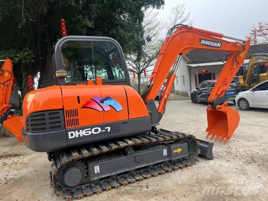 Doosan DH 60-7 小型挖掘机