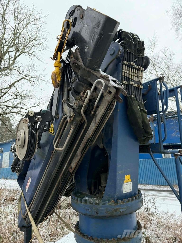 Palfinger PK 32000 随车折臂吊