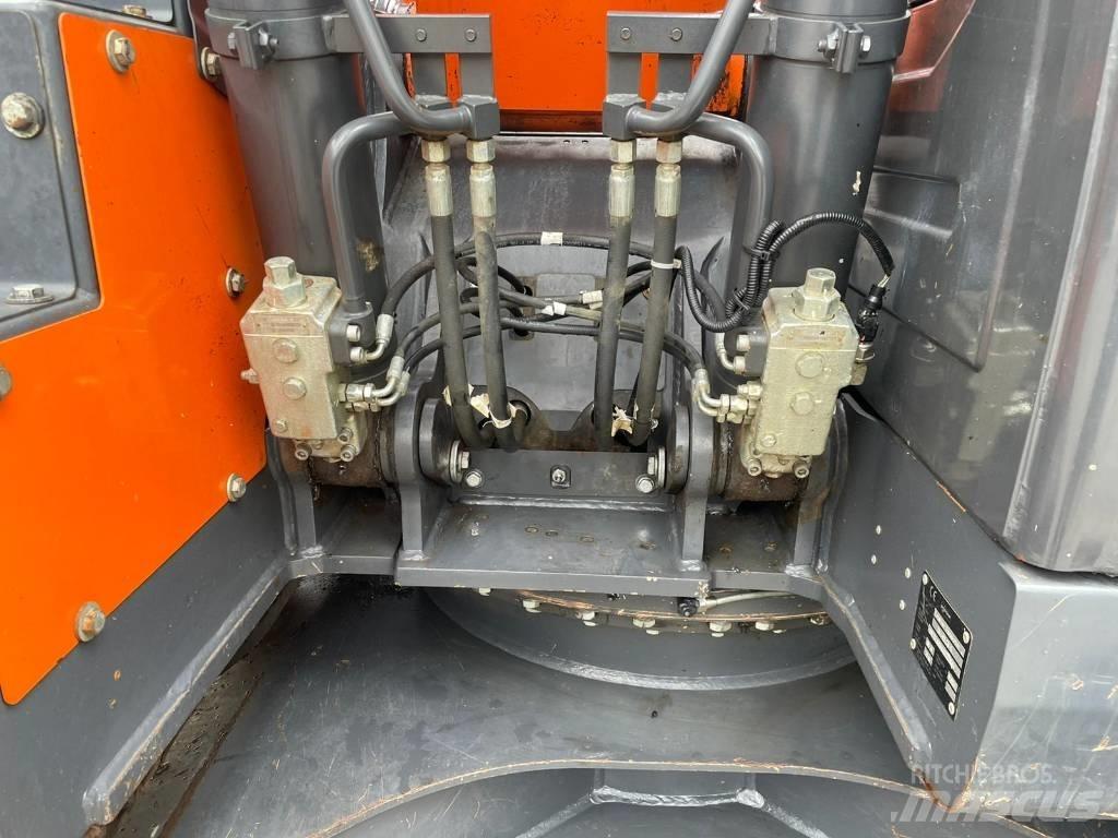 Doosan DX 140 LCR 履带挖掘机