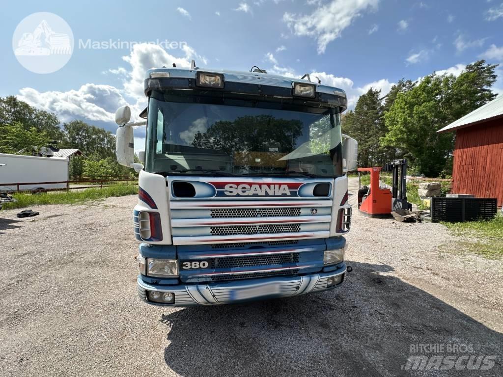 Scania P 114-380 起重车