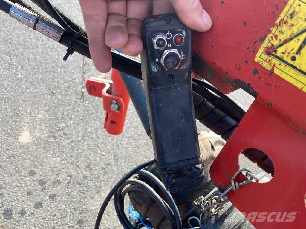 Kverneland 9476 c 料堆整形机