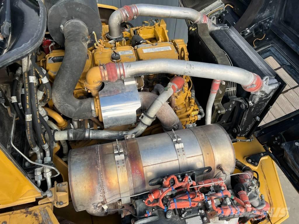 CAT 735 | 735B 铰接式自卸车