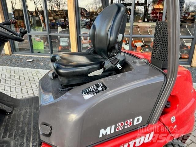 Manitou MI25D 柴油叉车