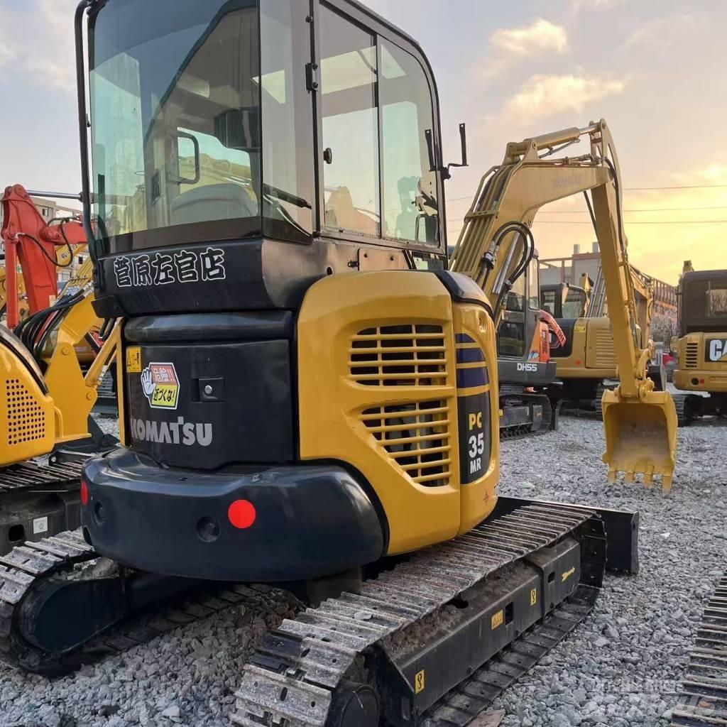 Komatsu PC 35 MR 小型挖掘机