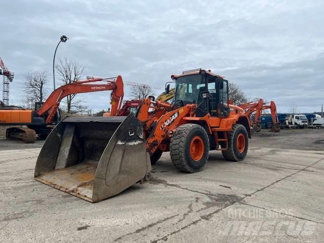 Doosan DL 200 轮式装载机