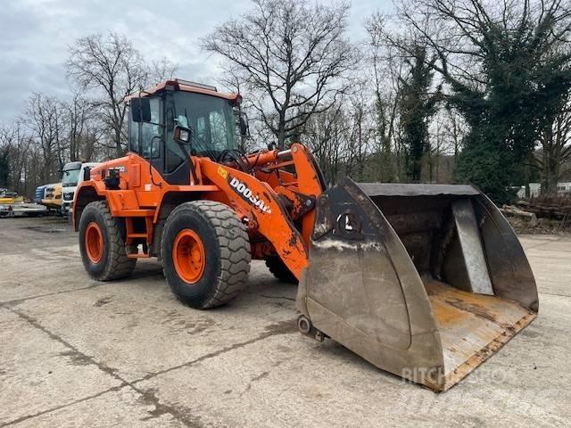 Doosan DL 200 轮式装载机