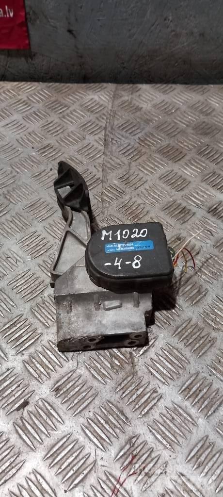 MAN TGA   81259706094 驾驶室与内部