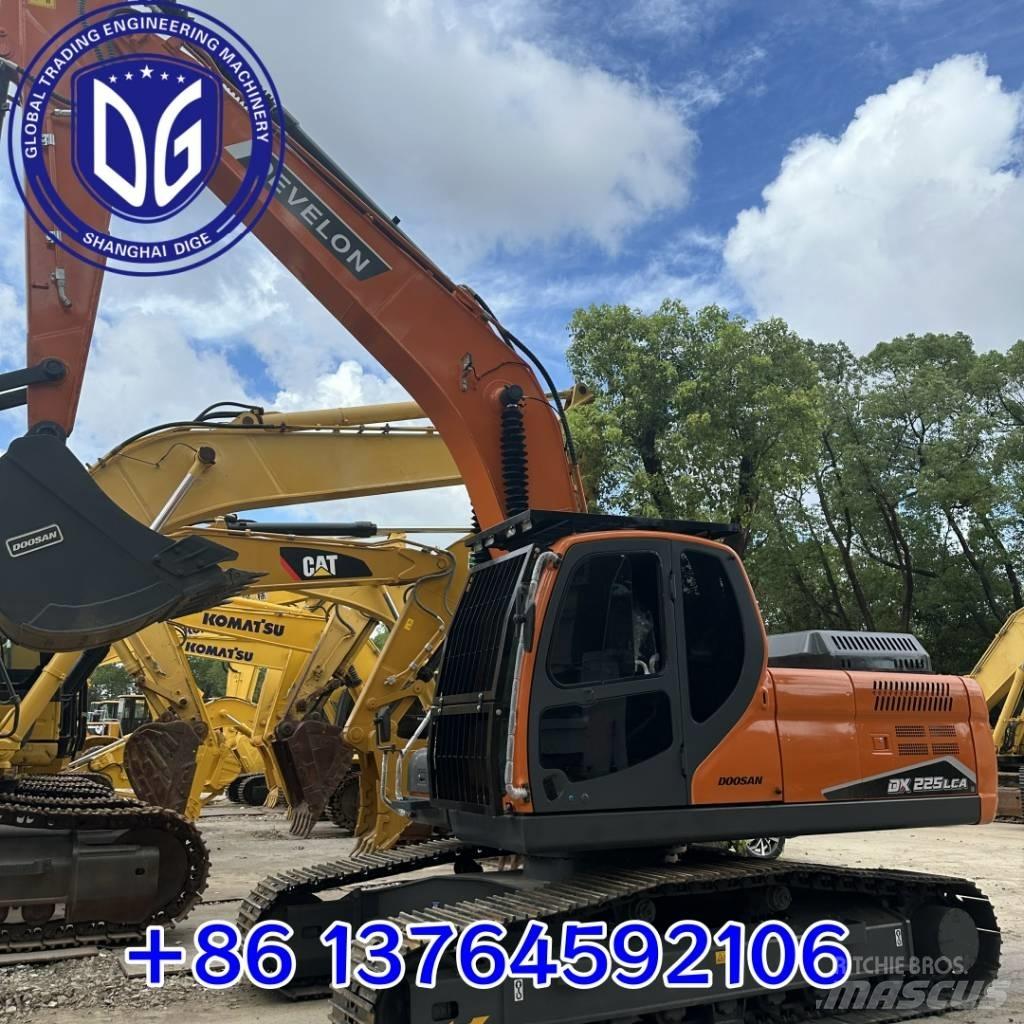 Doosan DX 225 LCA 履带挖掘机