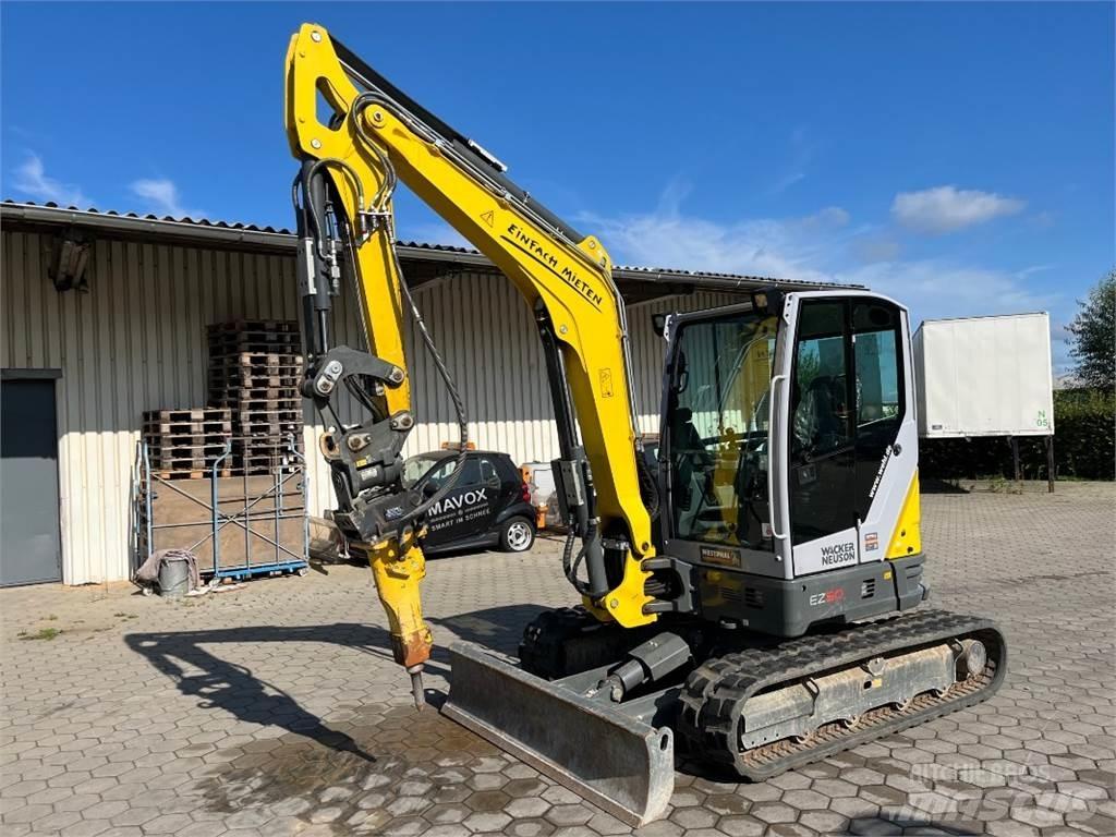 Neuson EZ50 小型挖掘机