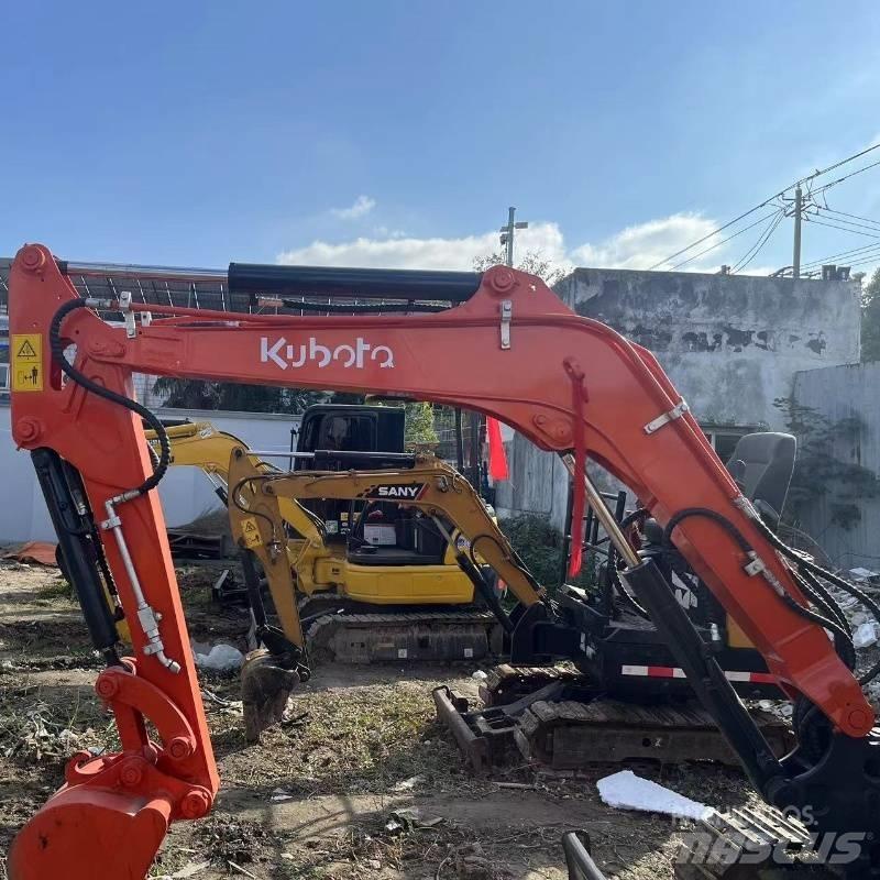 Kubota U 35 小型挖掘机