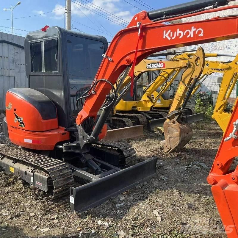 Kubota U 35 小型挖掘机