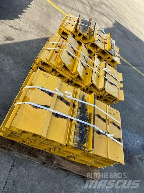 Komatsu d 85 plate 履带、链条和底盘