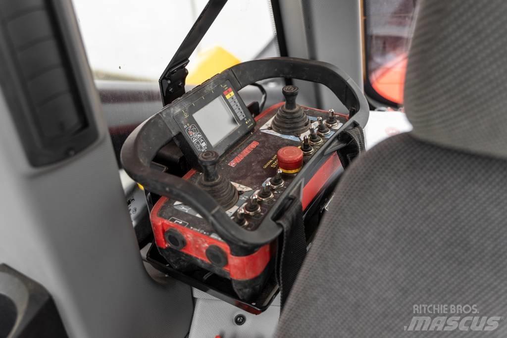 Manitou MRT 2260 伸缩臂叉装车|叉装车