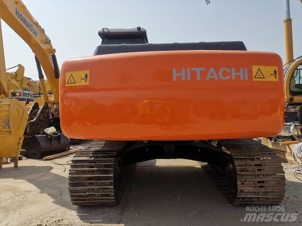 Hitachi ZX 200 履带挖掘机
