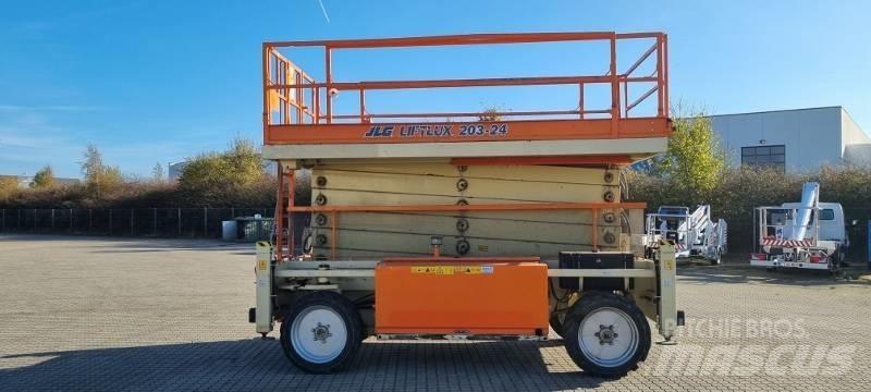 JLG 203-24 剪叉式升降机