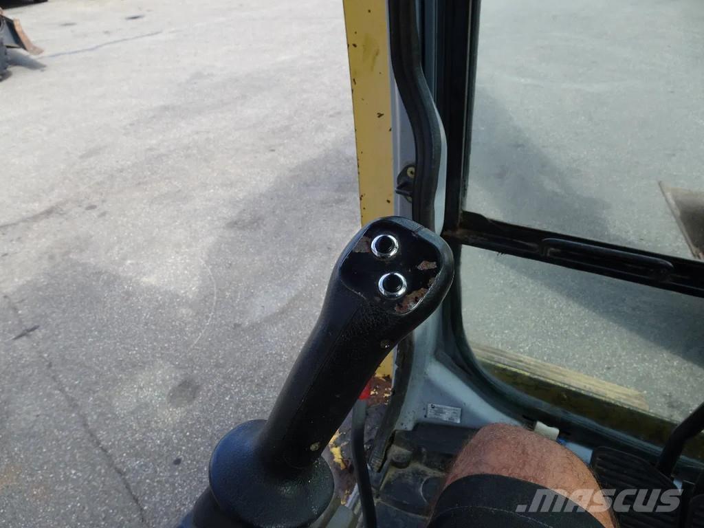 New Holland E195 履带挖掘机