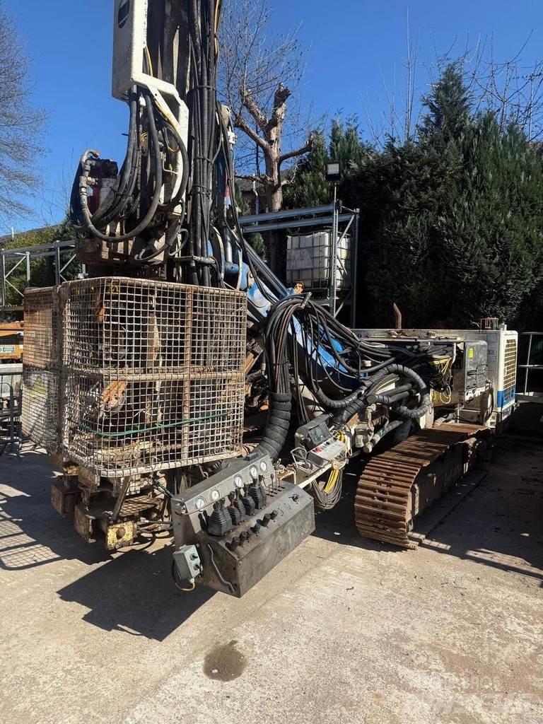 Soilmec SM 401 锚固钻机