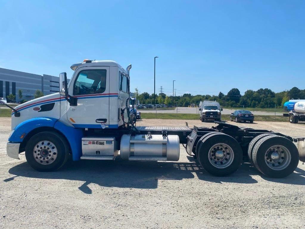 Peterbilt 579 牵引车