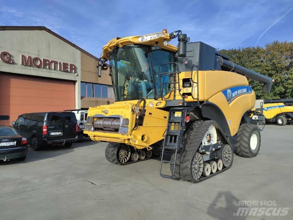 New Holland CR 9090 联合收割机