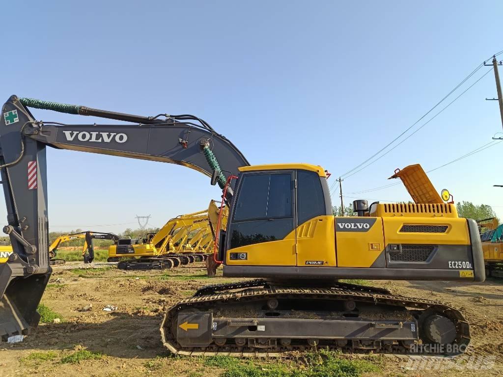 Volvo EC 250 履带挖掘机