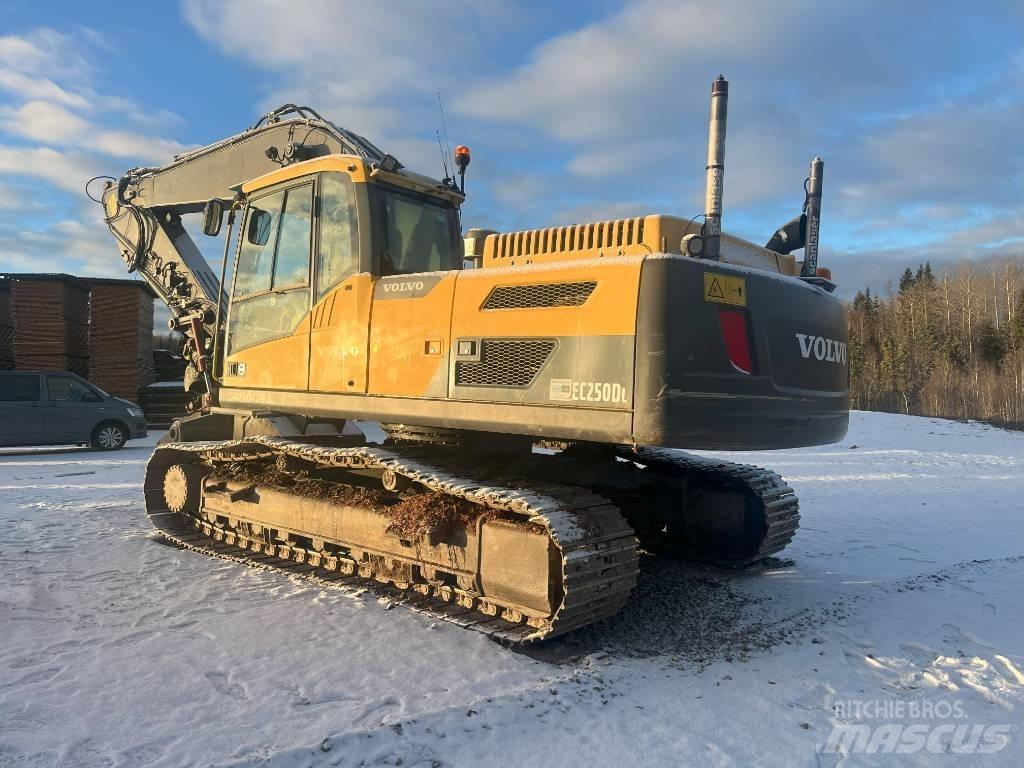 Volvo EC 250 D L 履带挖掘机