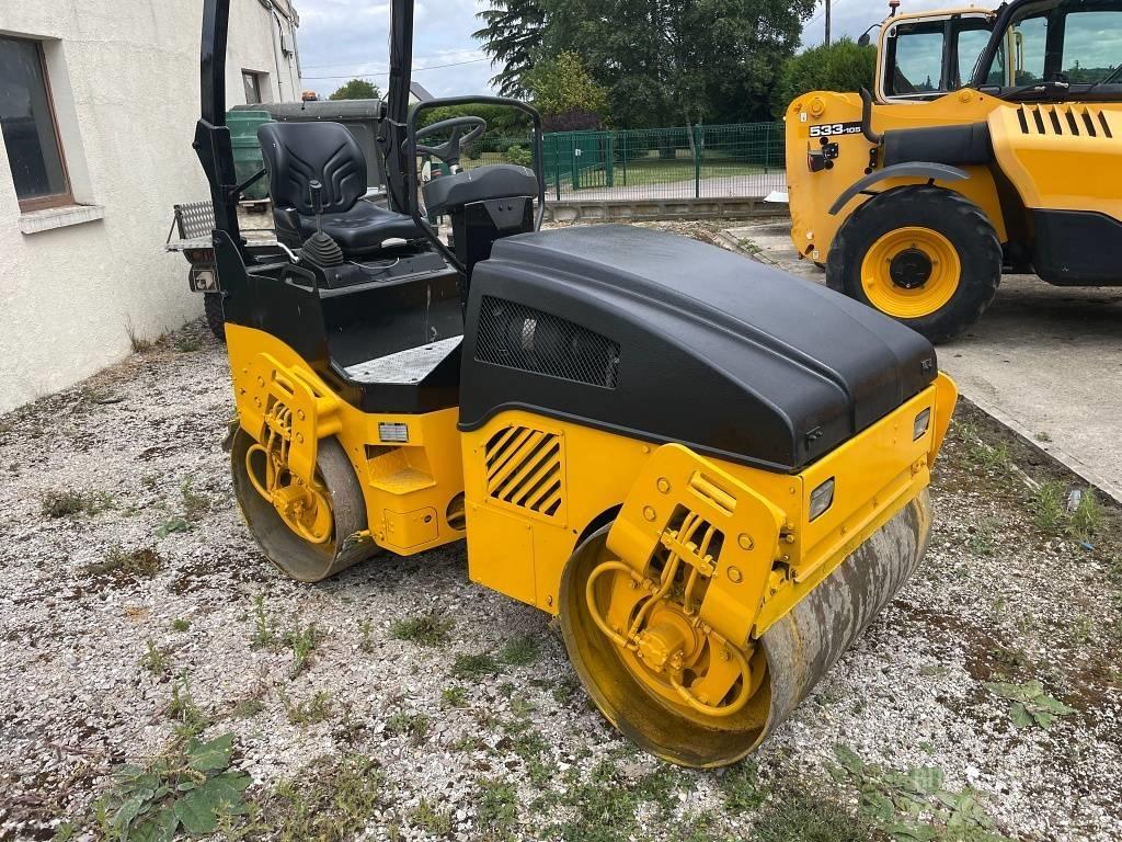 Bomag BW 120 AD-4 双轮压路机