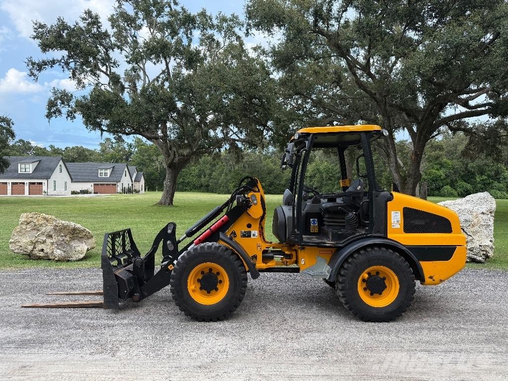 JCB 407 轮式装载机