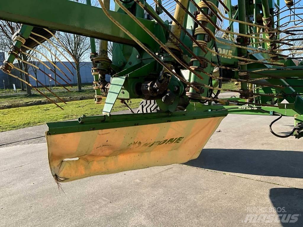 Krone Swadro 1400 料堆整形机