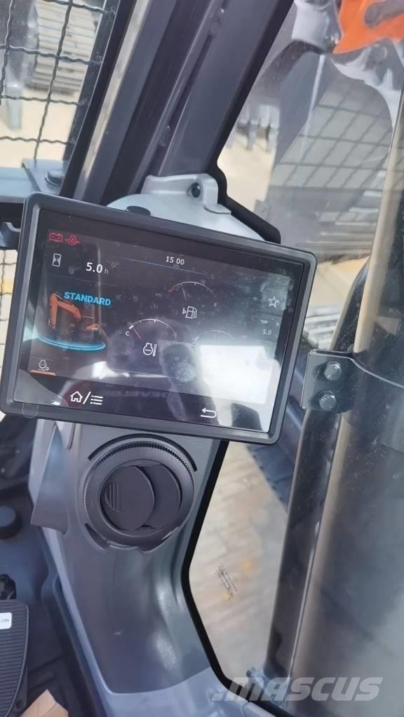 Develon DX 360LCA-7B 履带挖掘机