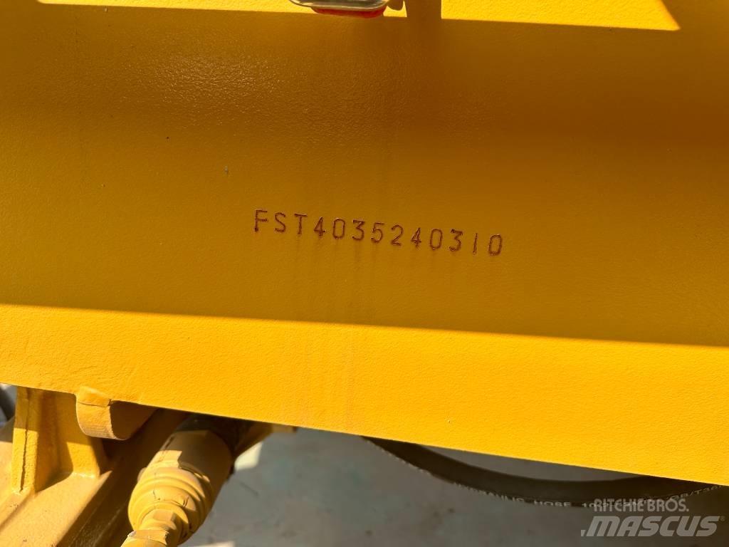 CAT 420 F ST 反铲装载机