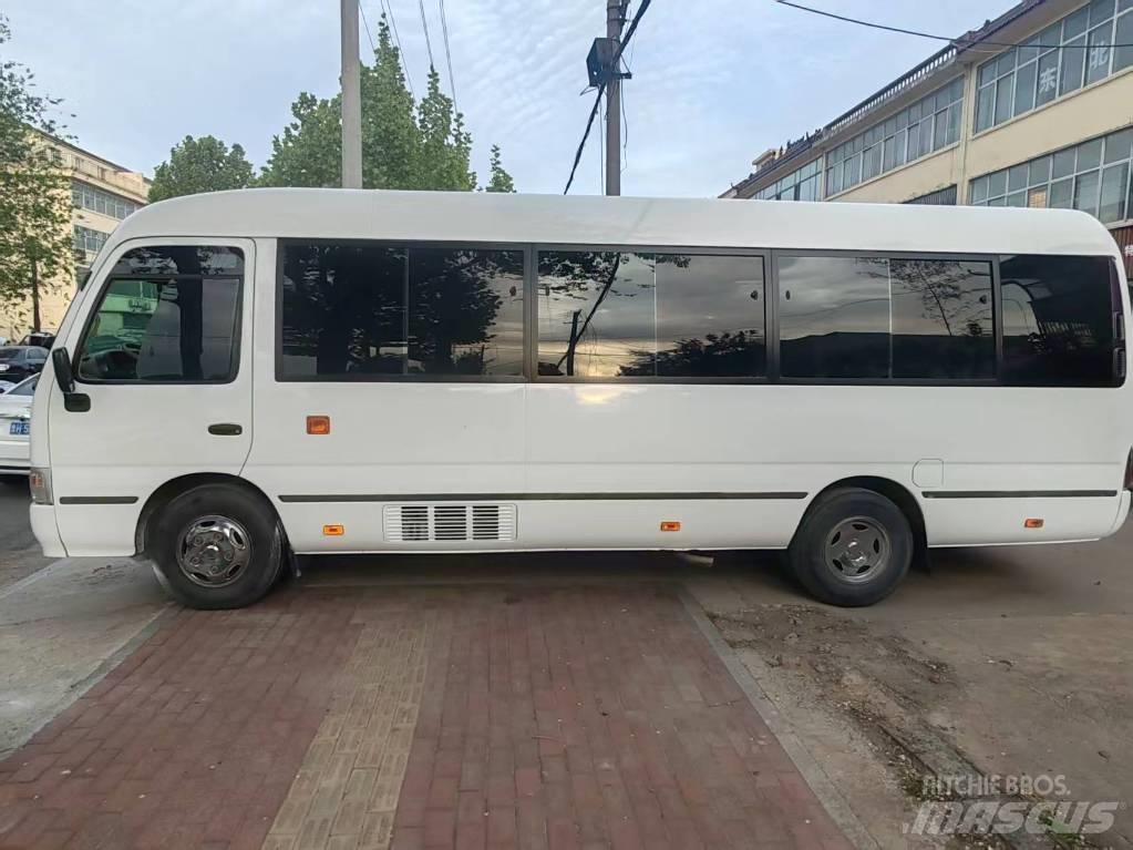 Toyota Coaster 公路客运汽车
