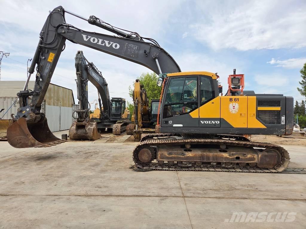 Volvo EC 220 E 履带挖掘机