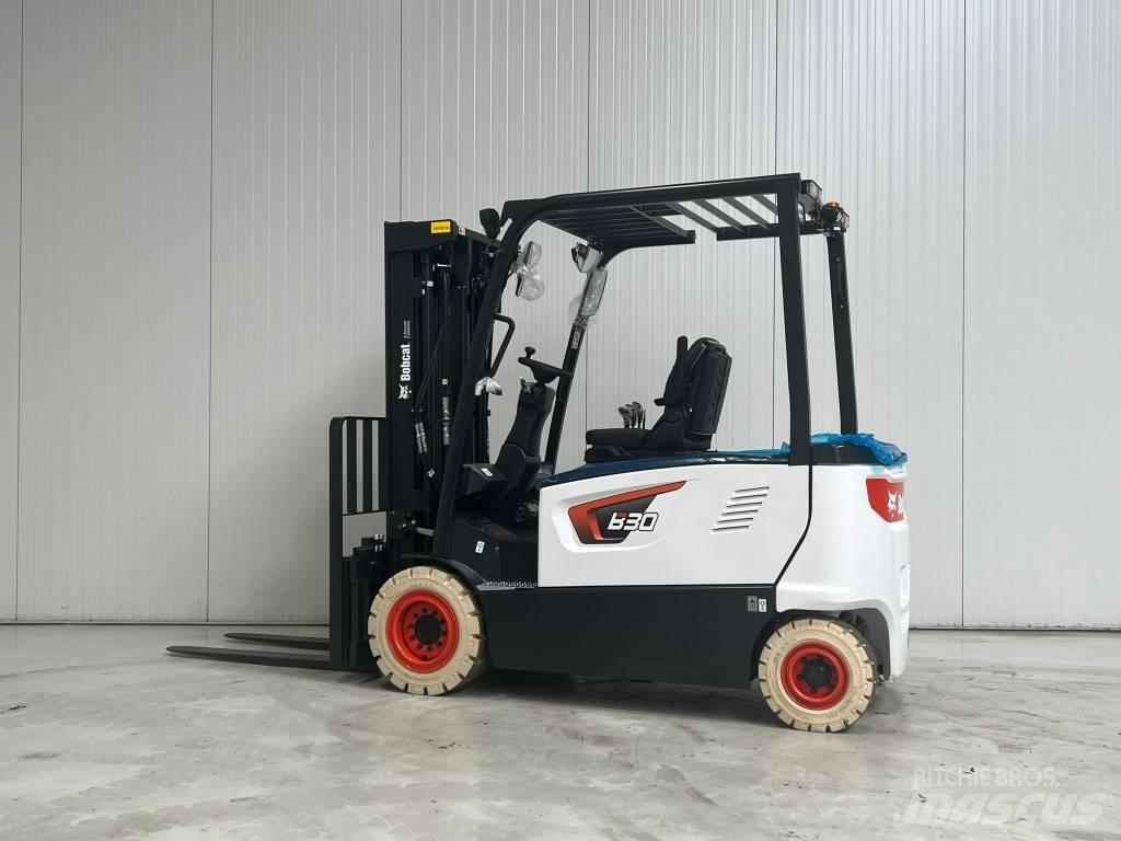 Bobcat B30X-7 PLUS 电动叉车