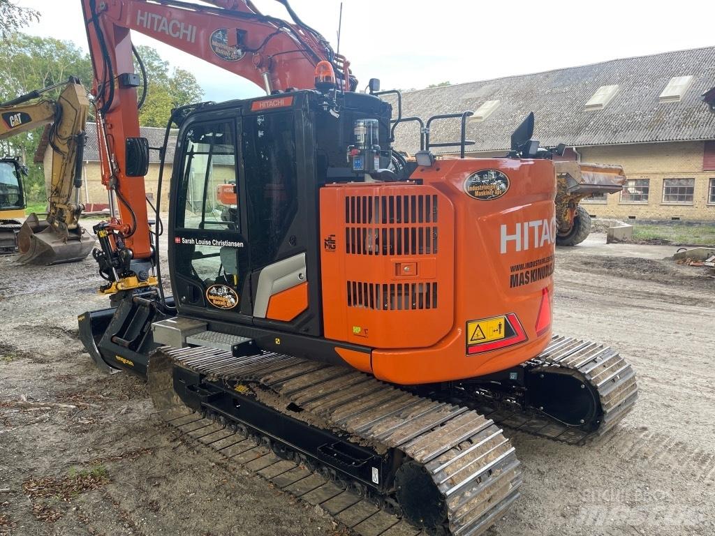 Hitachi ZX 135 US-7 履带挖掘机