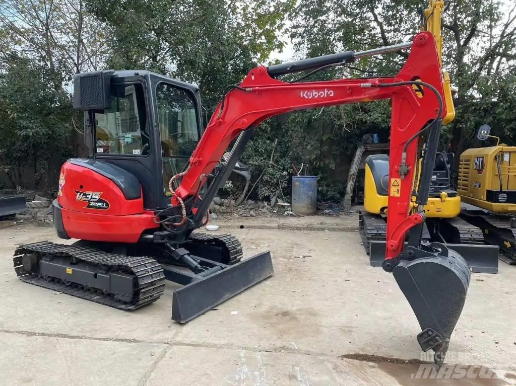 Kubota U 35 小型挖掘机