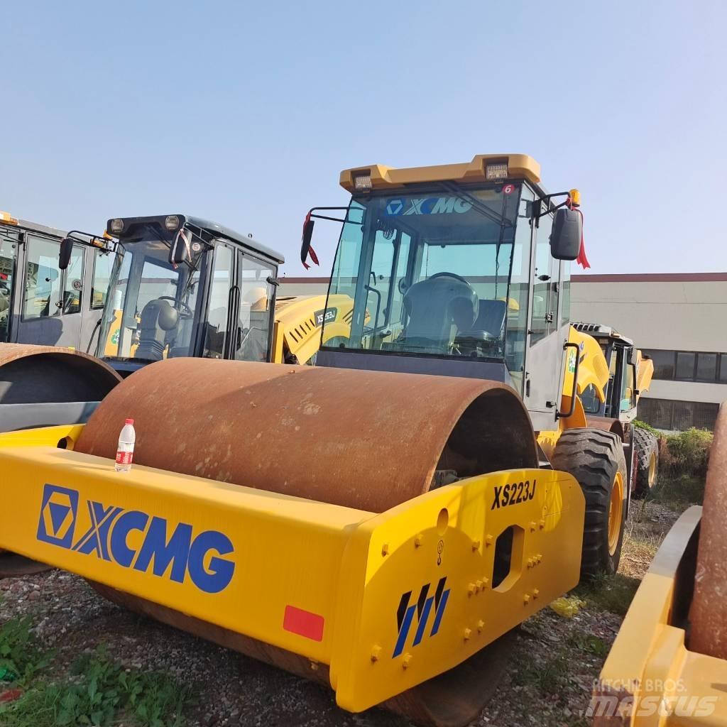 XCMG XS 223 J 单轮压路机