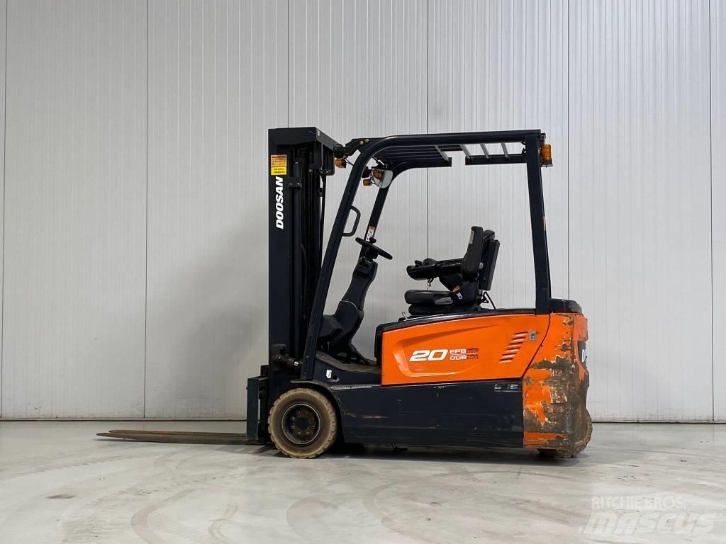 Doosan B20TL-7 电动叉车