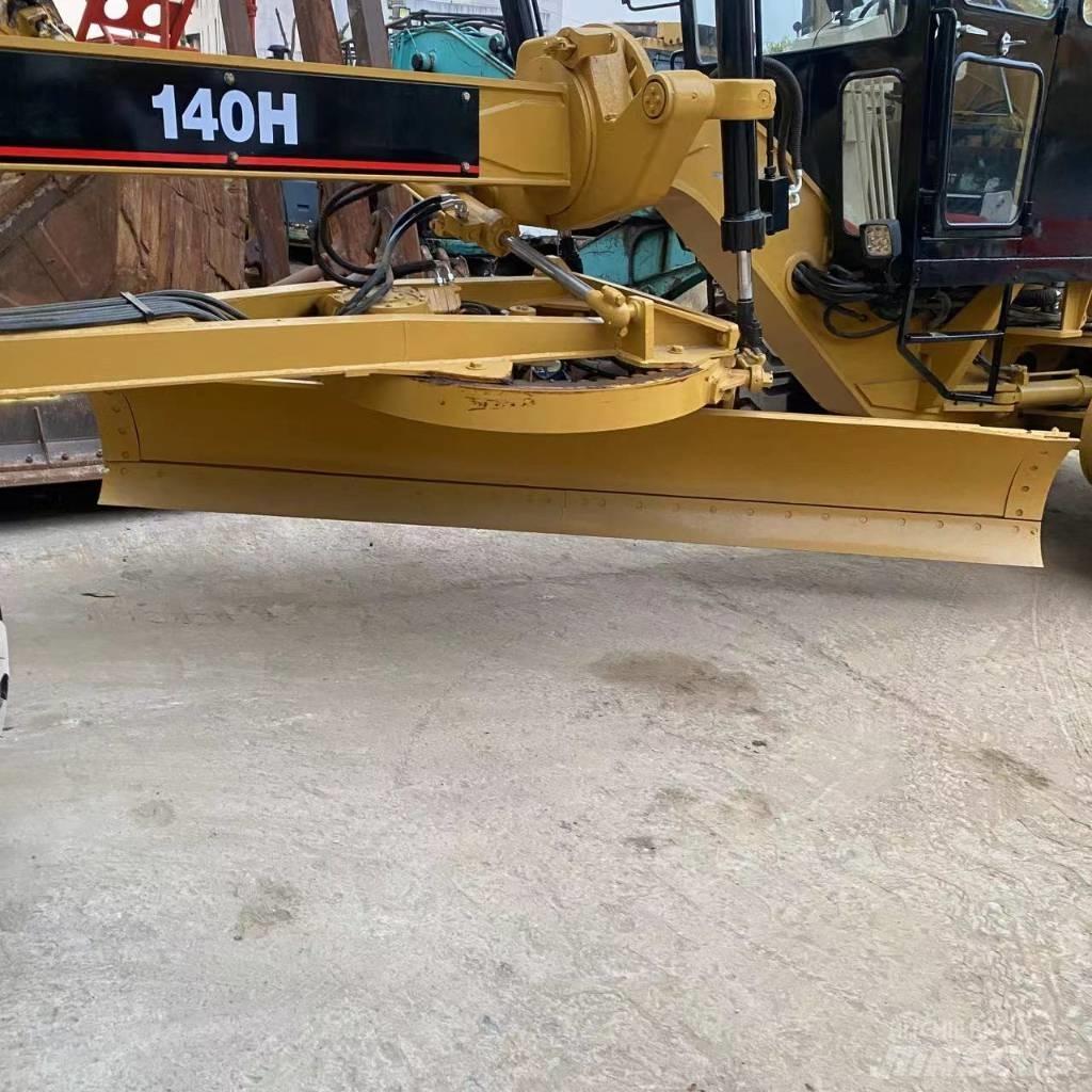 CAT 140 H 平地机/推土机