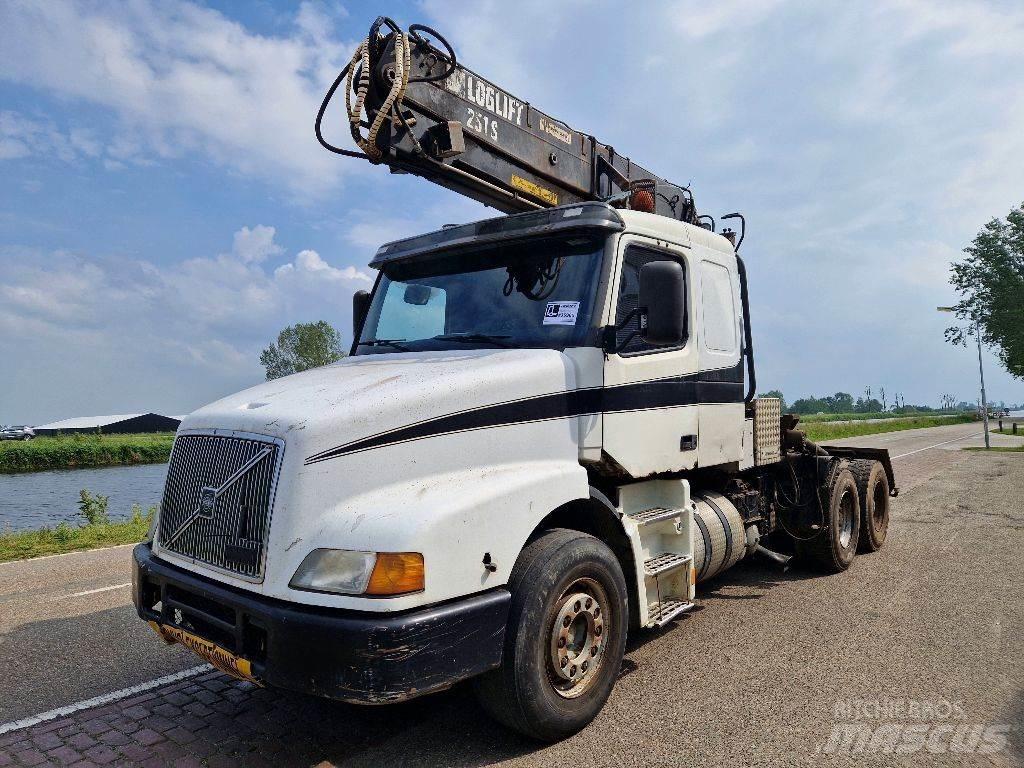 Volvo NH12.460 牵引车