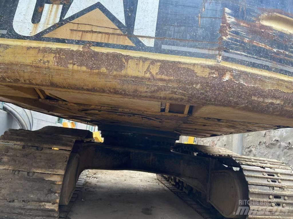 CAT 330 B L 履带挖掘机