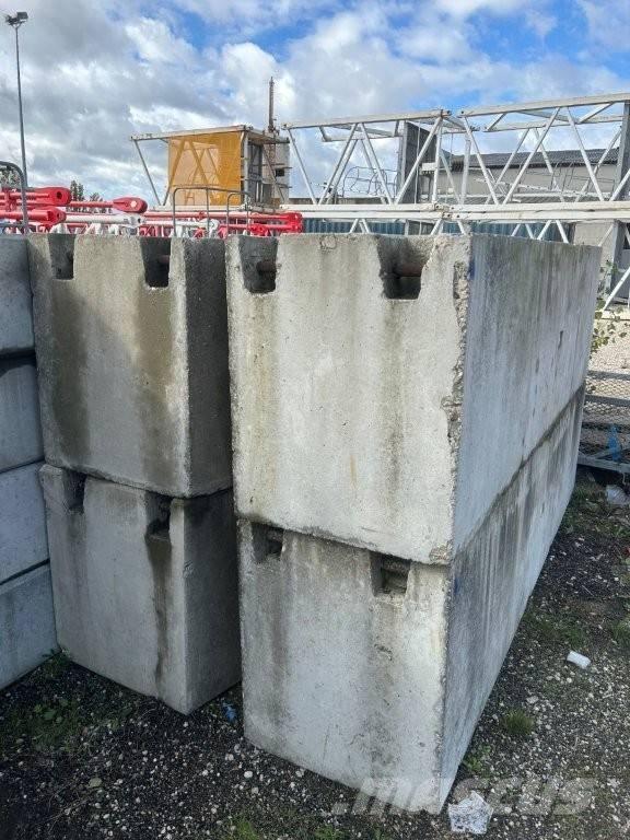 Potain MR 225 塔式起重机