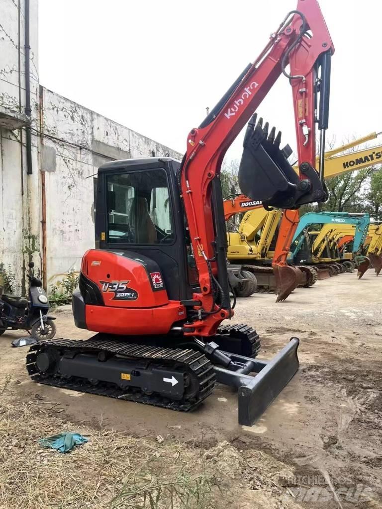 Kubota U35 小型挖掘机