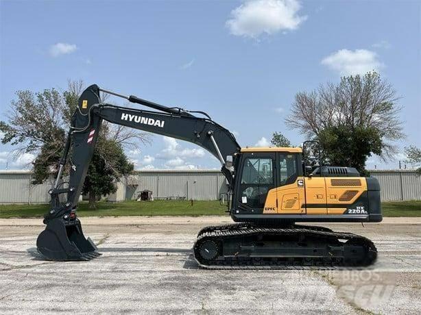 Hyundai HX 220 履带挖掘机