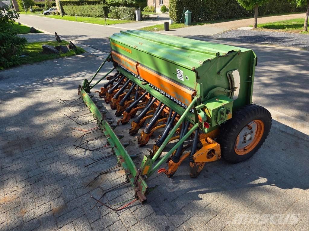 Amazone D8-30 条播机