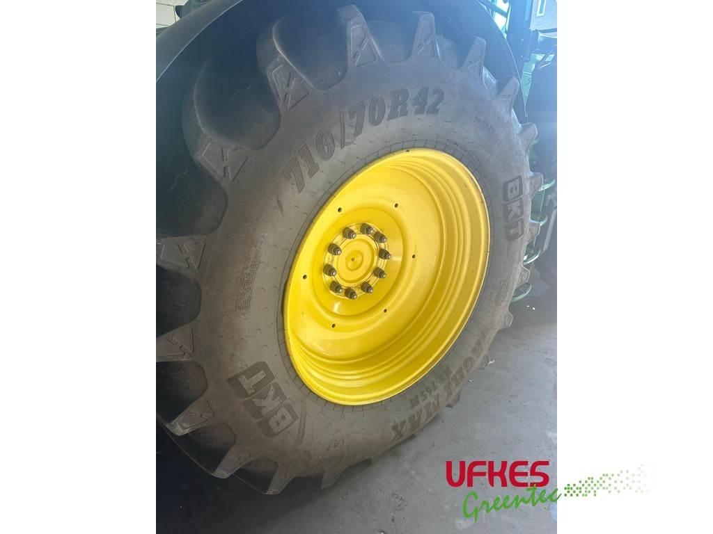 John Deere 6215 R 拖拉机/农用车
