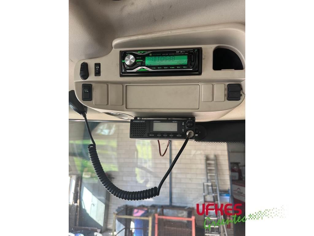 John Deere 6215 R 拖拉机/农用车