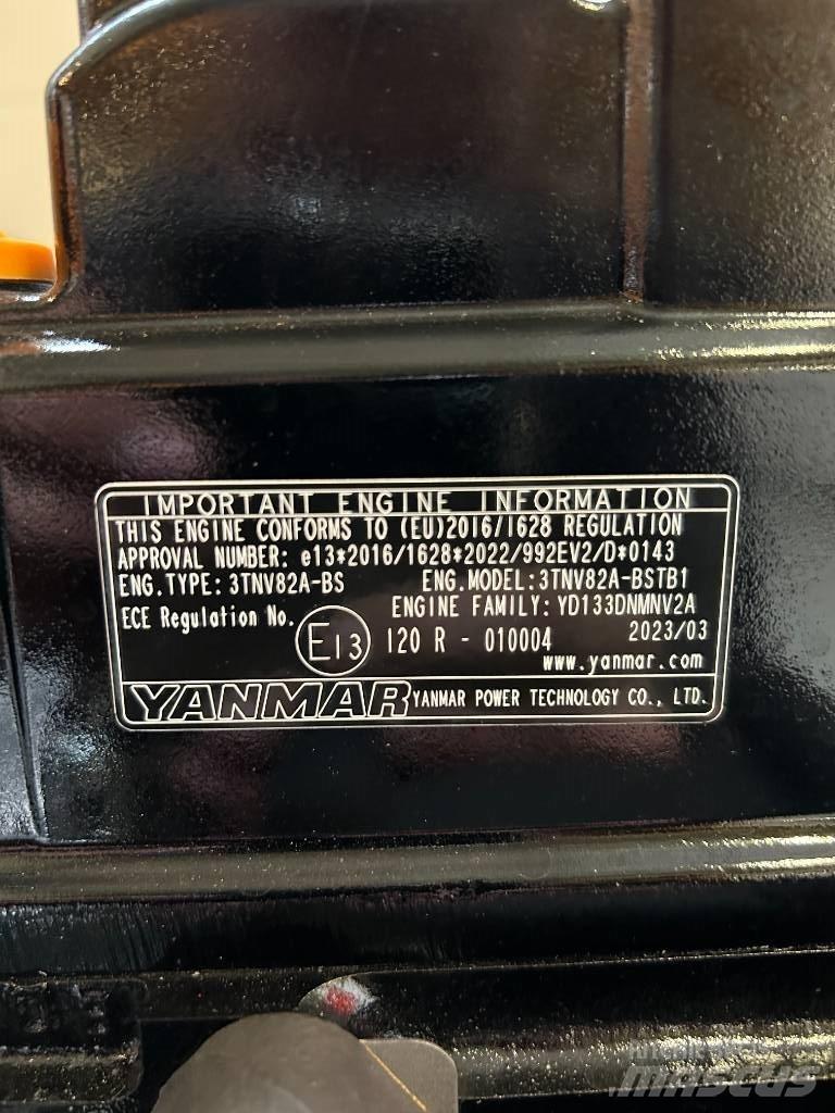 Yanmar 3TNV82 A 发动机