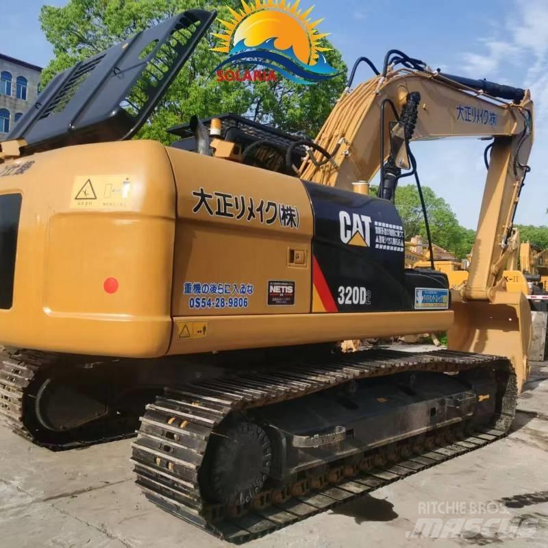 CAT 320d2 中型挖掘机