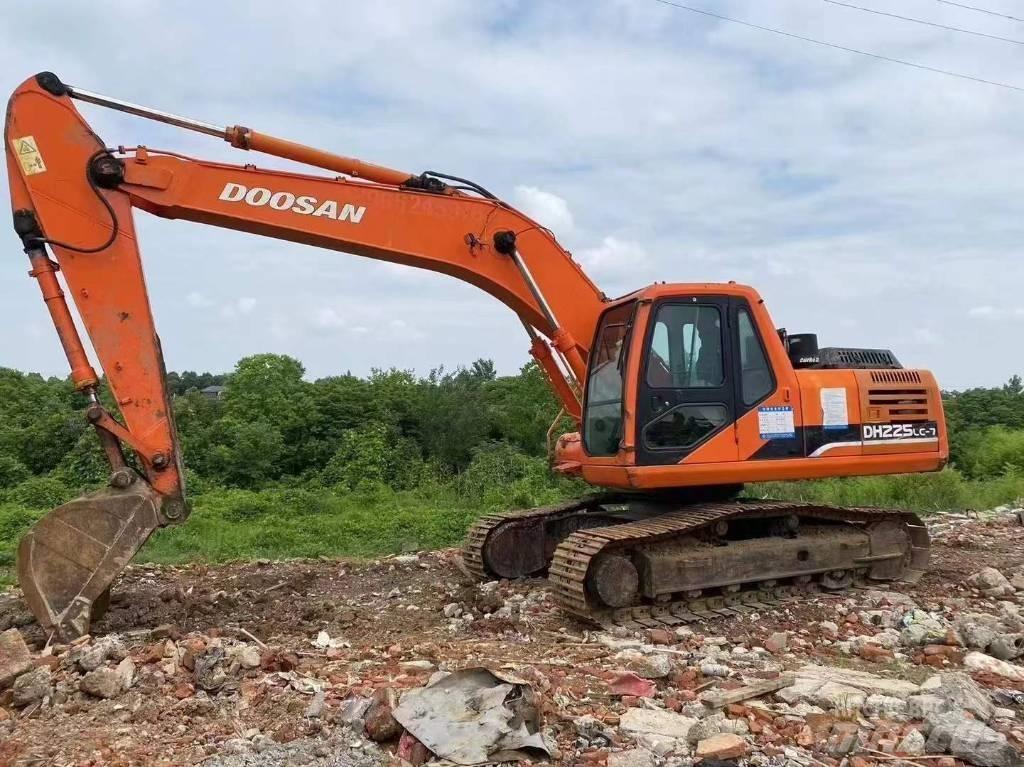 Doosan DH 225 LC-7 履带挖掘机